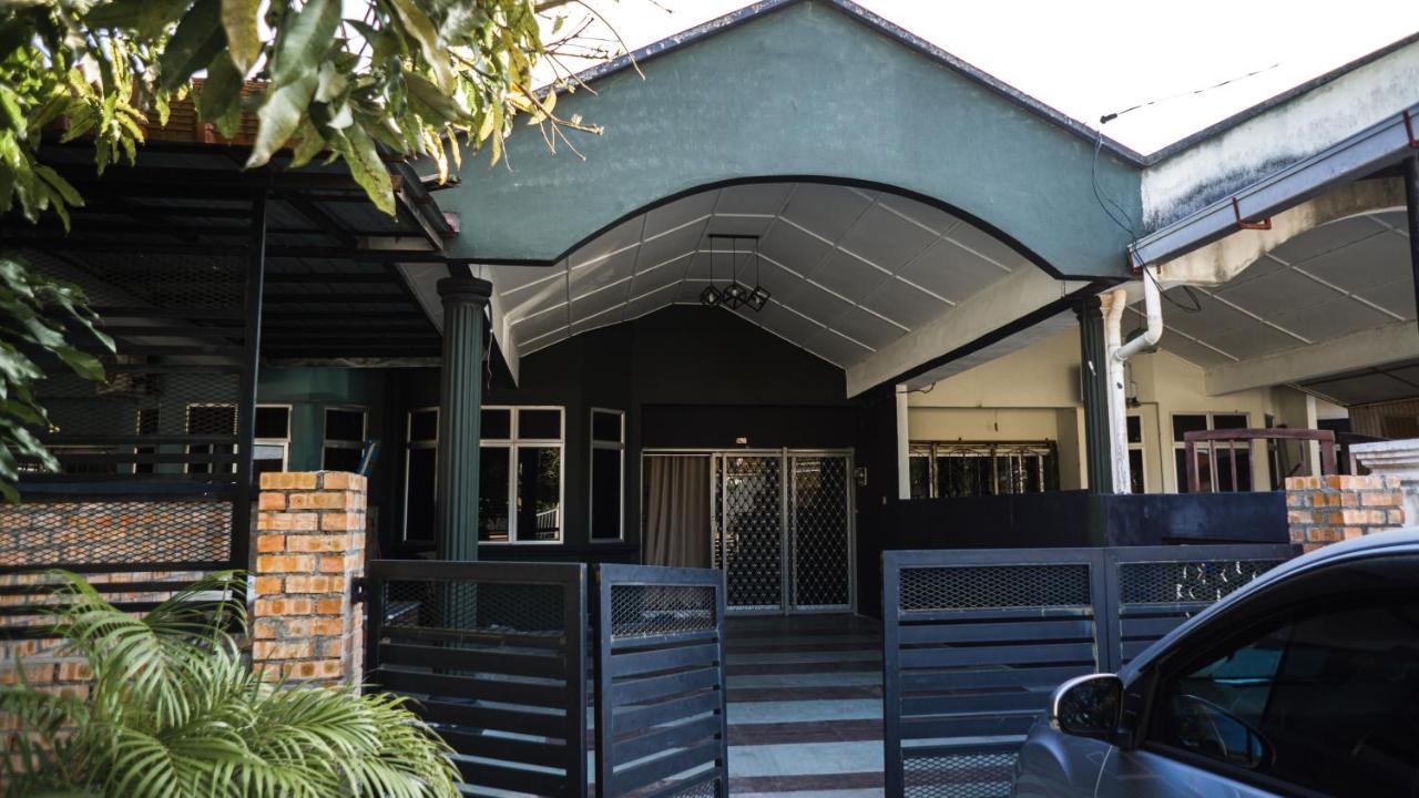 Nikqi'S Homestay Temerloh Extérieur photo