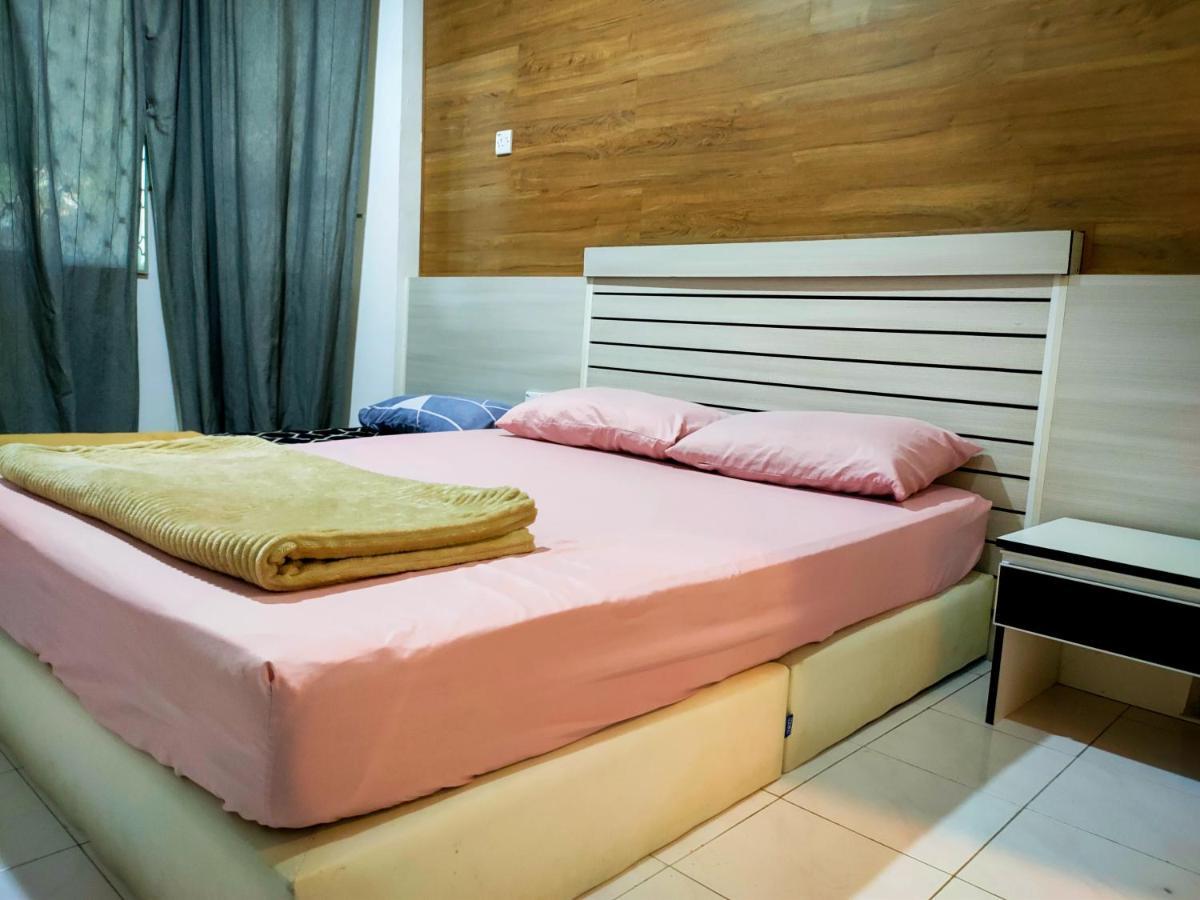 Nikqi'S Homestay Temerloh Extérieur photo