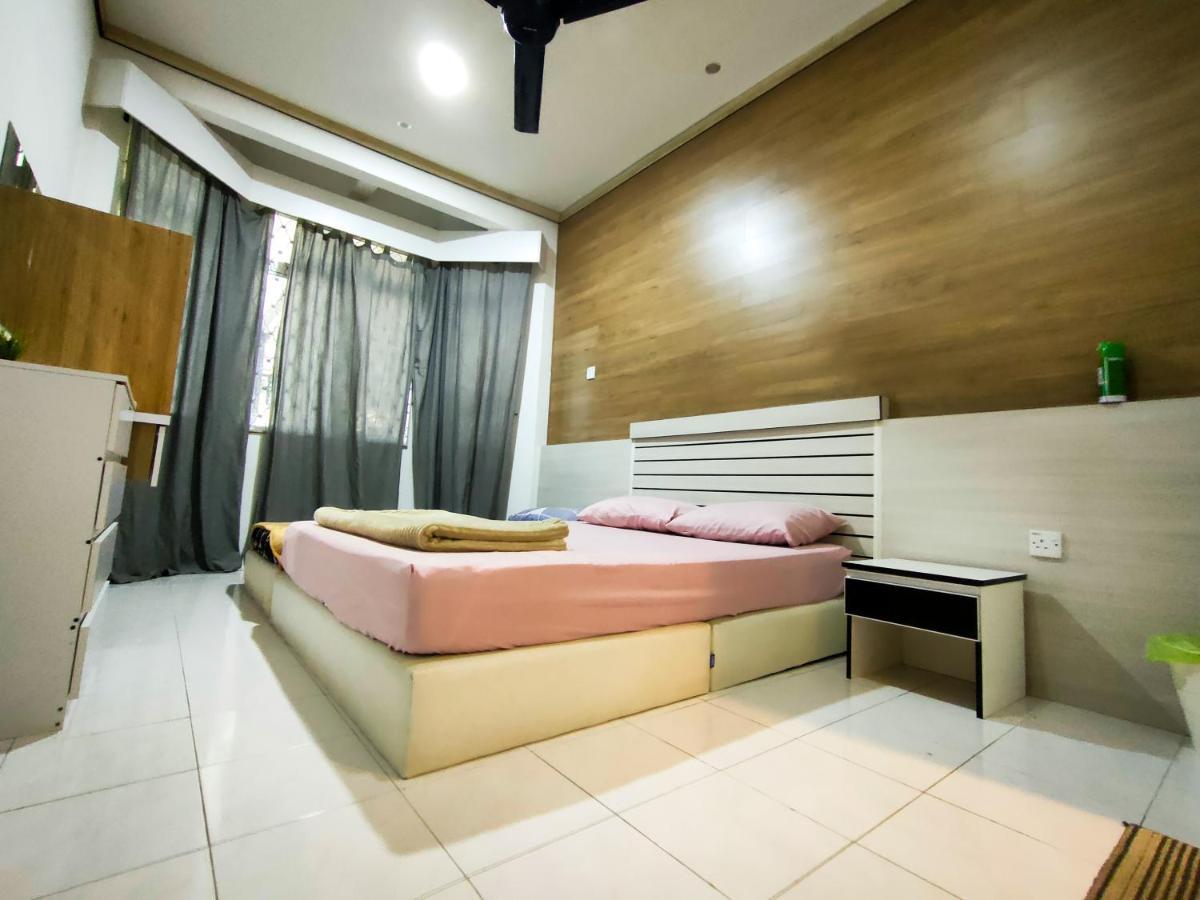 Nikqi'S Homestay Temerloh Extérieur photo