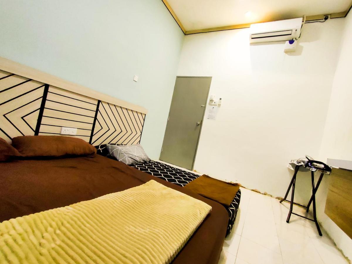 Nikqi'S Homestay Temerloh Extérieur photo